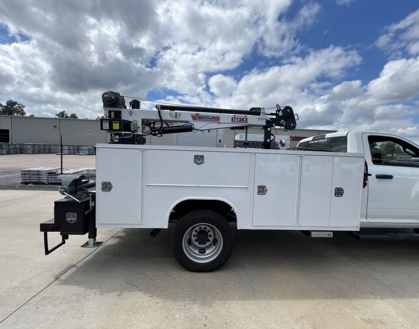 Crane Service Truck