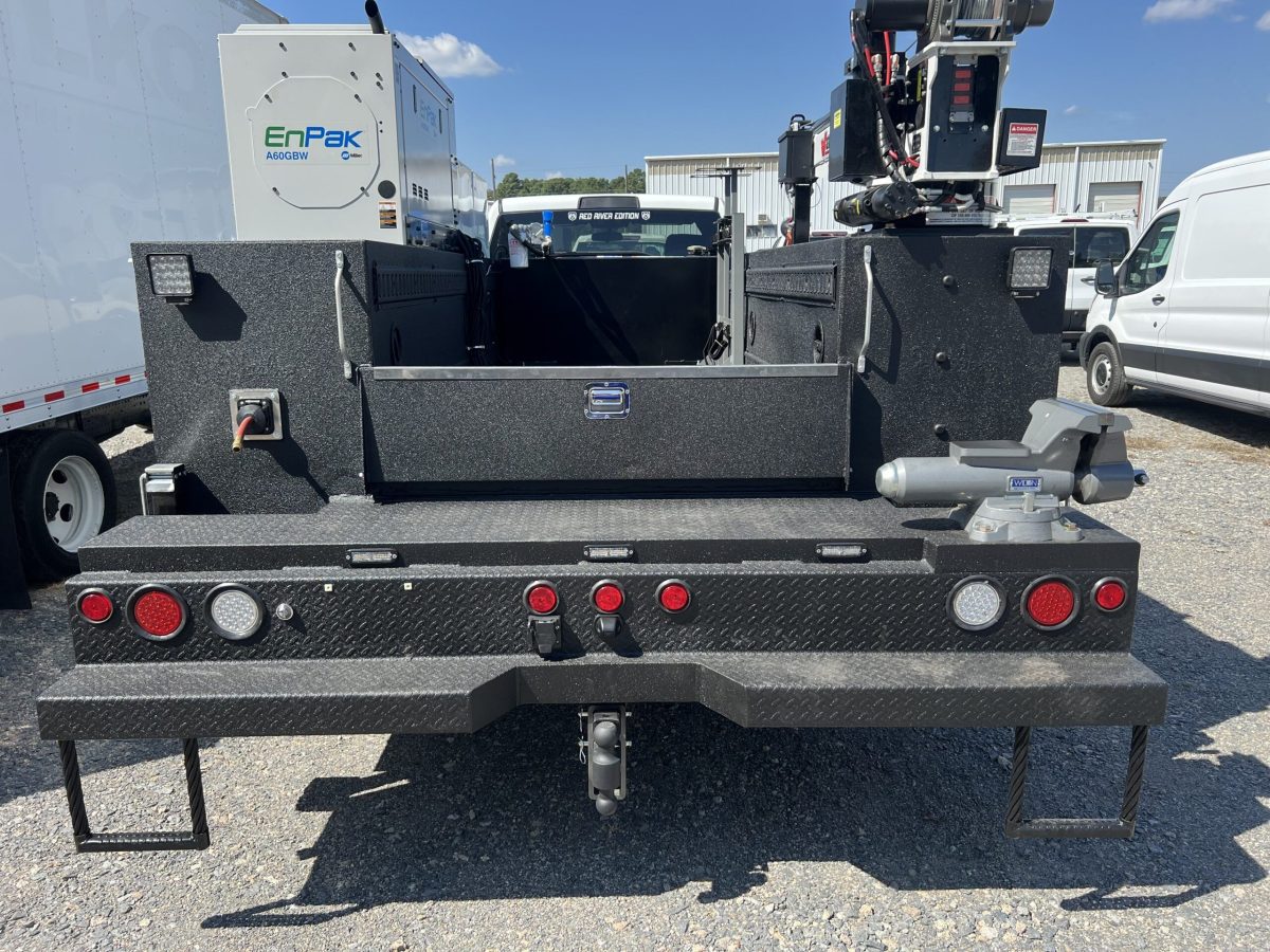 Service Crane Truck