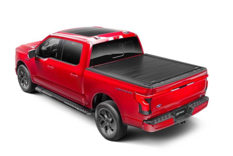 RETRAX ProMX Tonneau cover installed on work truck