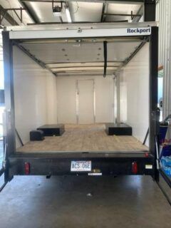 empty back of box truck