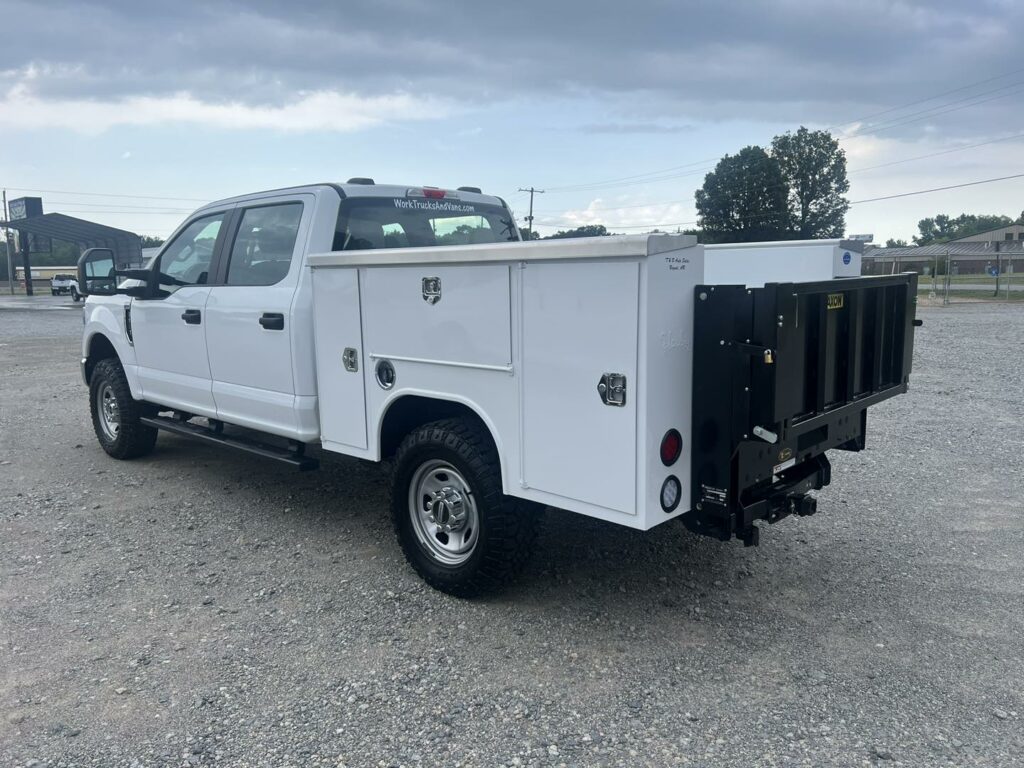 Work truck with utility bed and Maxon lift newly installed